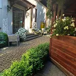アパートホテル Dworek Vesaria ルブリン